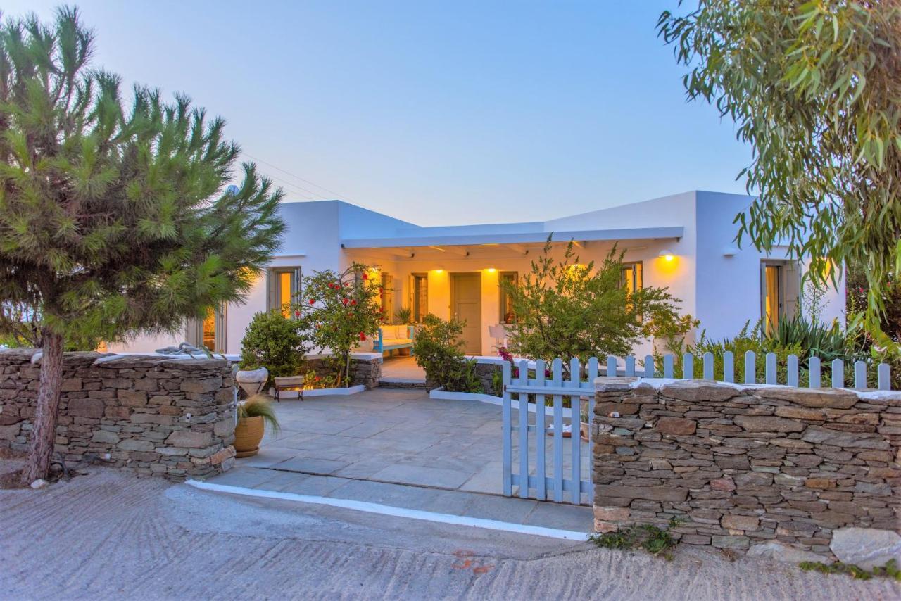 Villa Arades Sifnos With Private Pool Apollonía Exteriör bild