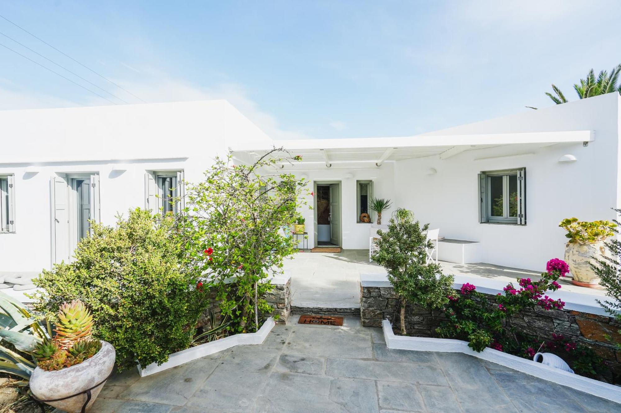 Villa Arades Sifnos With Private Pool Apollonía Exteriör bild